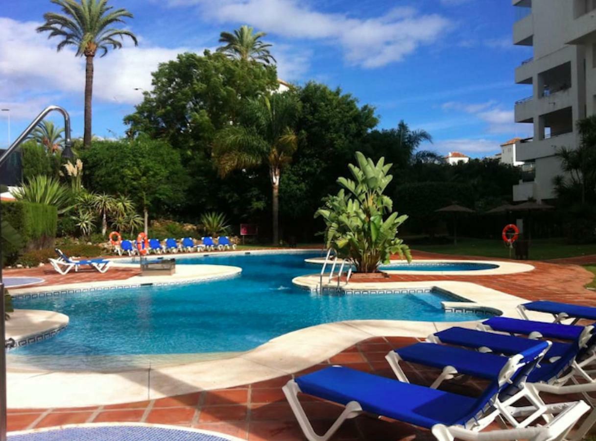 Apartamento Puerto Banus With Private Garden Marbella Exterior foto